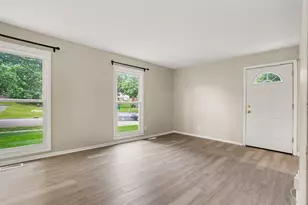 1732 Valleywood Ct, Portage, MI 49024 - Photo 5