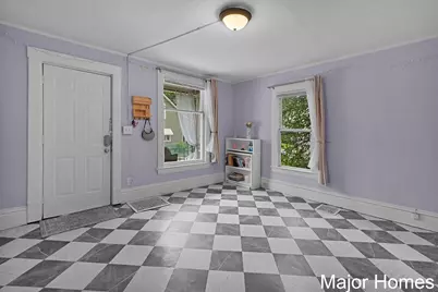 323 Robey Place SE, Grand Rapids, MI 49506 - Photo 7