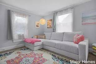 323 Robey Pl SE, Grand Rapids, MI 49506 - Photo 7