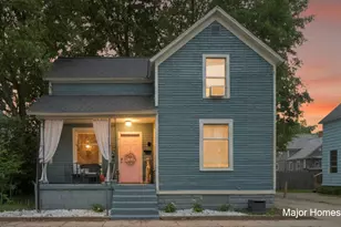 323 Robey Pl SE, Grand Rapids, MI 49506 - Photo 1