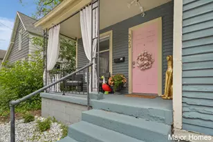 323 Robey Pl SE, Grand Rapids, MI 49506 - Photo 5