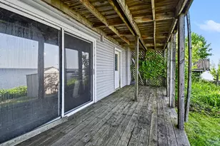 5752 W Houghton Lake Dr, Houghton Lake, MI 48629 - Photo 9