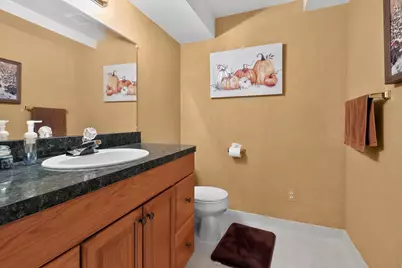 18175 Queensbury Drive, Livonia, MI 48152 - Photo 31