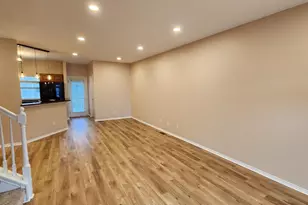 1545 Cass Lake Rd, Keego Harbor, MI 48320 - Photo 3