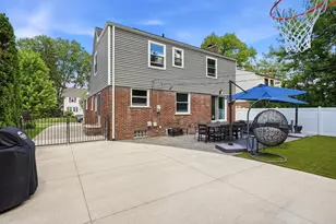 1921 Earlmont Rd, Berkley, MI 48072 - Photo 33