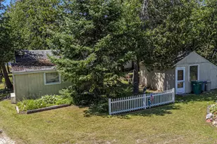 1445 US-2, Saint Ignace, MI 49781 - Photo 57
