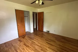 1560 Magnolia St, Kalamazoo, MI 49048 - Photo 11