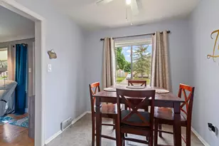 736 Farnham Ave, Lincoln Park, MI 48146 - Photo 9