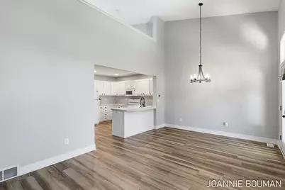 1389 Quarterline Commons #11, Holland, MI 49423 - Photo 5
