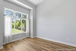 1389 Quarterline Cmns, Holland, MI 49423 - Photo 7