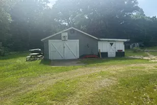 1473 Chatterson Rd, Muskegon, MI 49442 - Photo 3