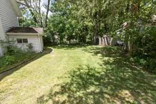 31 Vine St, Hillsdale, MI 49242 - Photo 5