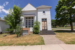 31 Vine St, Hillsdale, MI 49242 - Photo 7