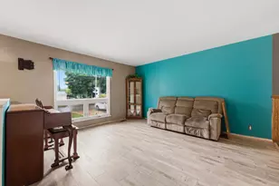 1686 Sherwood Ave, Dorr, MI 49323 - Photo 5