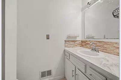 1915 Shorewood Drive, Norton Shores, MI 49441 - Photo 17