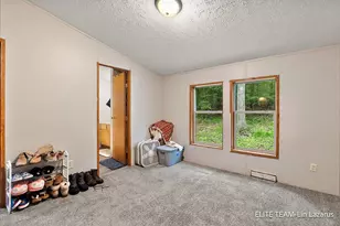 6718 Schmeid Rd, Lakeview, MI 48850 - Photo 17