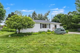 2162 Finsbury Ln NW, Grand Rapids, MI 49504 - Photo 3