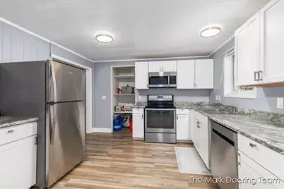 1031 Fuller Avenue, Big Rapids, MI 49307 - Photo 9