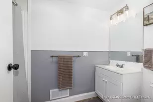 1031 Fuller Ave, Big Rapids, MI 49307 - Photo 17
