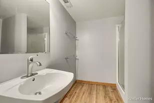 5115 Amanda Dr SW, Wyoming, MI 49418 - Photo 39