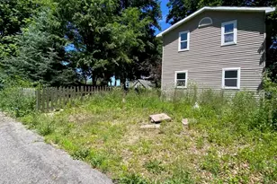 5042 4th St, Delton, MI 49046 - Photo 7
