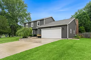 6269 Eagle Ridge Dr, Kalamazoo, MI 49004 - Photo 3