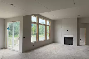 414 Flowerwood Dr, Holland, MI 49424 - Photo 3