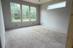 414 Flowerwood Dr, Holland, MI 49424 - Photo 5