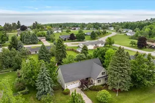 3162 Greenfield Dr, Petoskey, MI 49770 - Photo 3