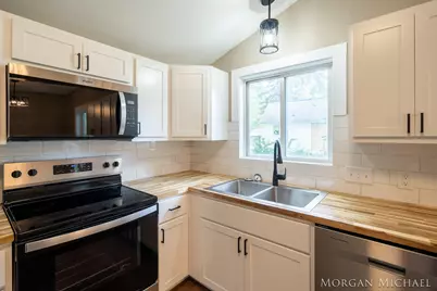 700 Oak Avenue, Muskegon, MI 49442 - Photo 5
