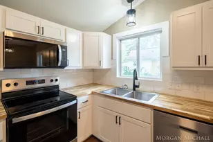 700 Oak Ave, Muskegon, MI 49442 - Photo 5