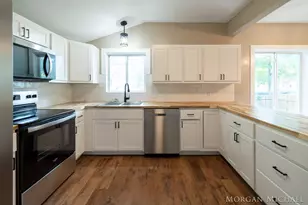 700 Oak Ave, Muskegon, MI 49442 - Photo 7