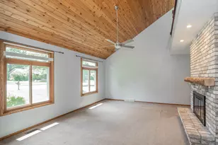 9434 Oakview Dr, Portage, MI 49024 - Photo 5