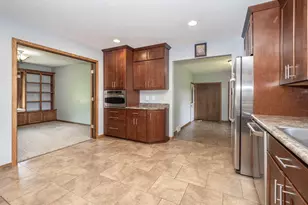 9434 Oakview Dr, Portage, MI 49024 - Photo 11