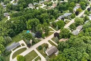 8441 Sarah Ln, Grosse Ile, MI 48138 - Photo 77