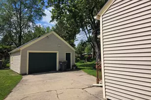 509 W Allegan St, Otsego, MI 49078 - Photo 3