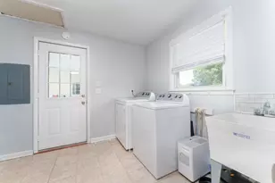 405 Washington St, Dundee, MI 48131 - Photo 21