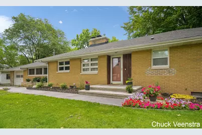 413 Sherman Street, Middleville, MI 49333 - Photo 3