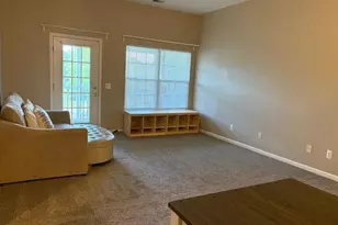 2692 S Knightsbridge Cir, Ann Arbor, MI 48105 - Photo 3
