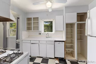 563 Ferris Street NW, Grand Rapids, MI 49544 - Photo 5