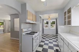 563 Ferris St NW, Grand Rapids, MI 49544 - Photo 5