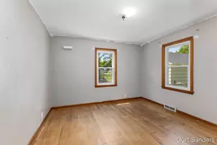 563 Ferris St NW, Grand Rapids, MI 49544 - Photo 9