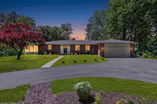 5190 Pier Rd, Coloma, MI 49038 - Photo 3