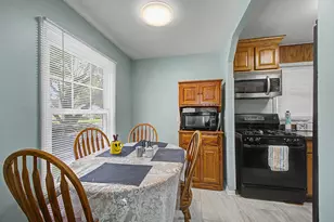 26154 Pennie St, Dearborn Heights, MI 48125 - Photo 5