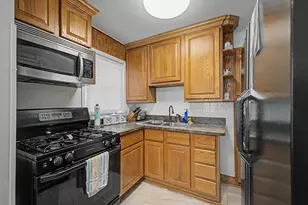 26154 Pennie St, Dearborn Heights, MI 48125 - Photo 7