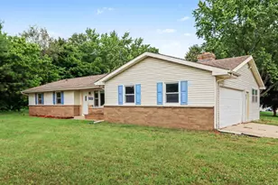 6083 Woodlea Dr, Kalamazoo, MI 49048 - Photo 3