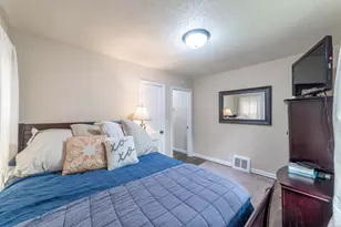 1148 Lavette Ave, Benton Harbor, MI 49022 - Photo 13