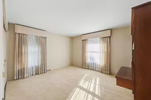 5054 Kings Gate Way, Bloomfield Hills, MI 48302 - Photo 25