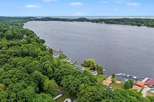 3802 N Lakeshore Dr, Ludington, MI 49431 - Photo 19