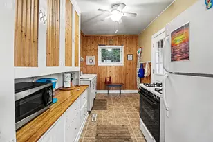3802 N Lakeshore Dr, Ludington, MI 49431 - Photo 9